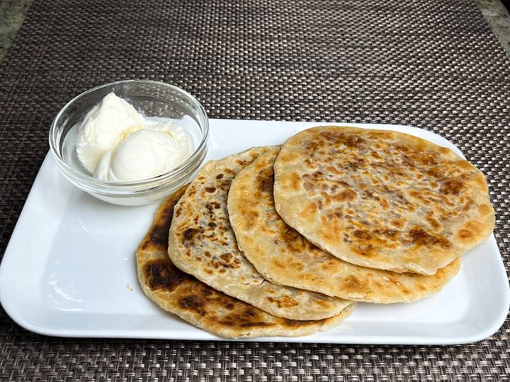 Apple Pie Paratha