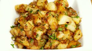 Chatpate Aloo (Spicy Stir-Fry Potatoes) Recipe by Manjula