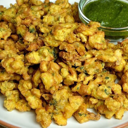 Crispy Aloo Pakoras Recipe by Manjula