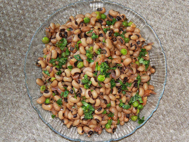 Black Eyed Peas with Green Peas