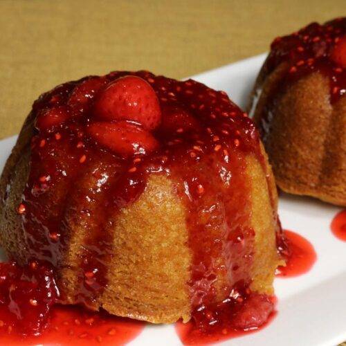 Eggless Vanilla Cake with Strawberry Sauce