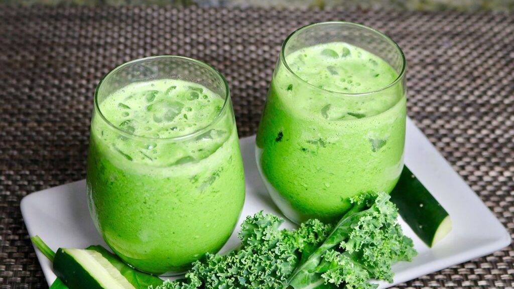 Refreshing Kale and Spinach Smoothie Recipe Quick & Healthy Options