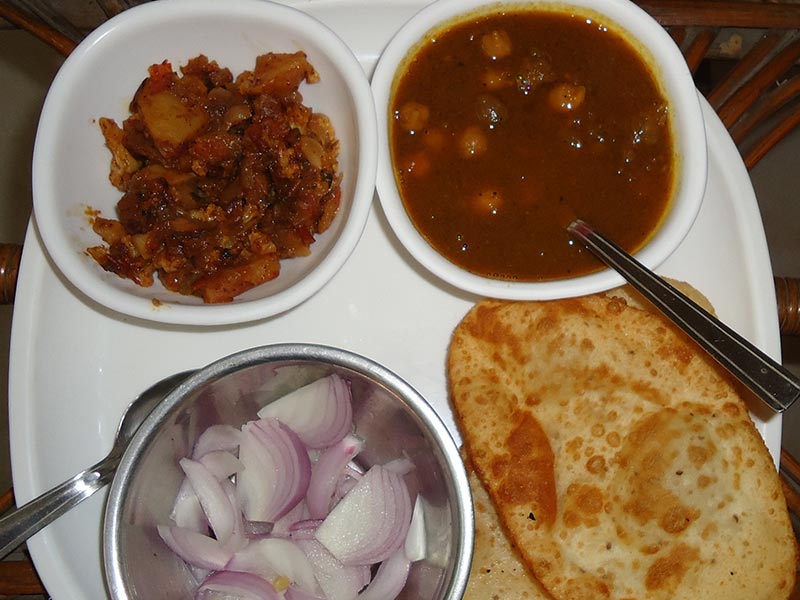 Chole Bhature Recipe by Kanu