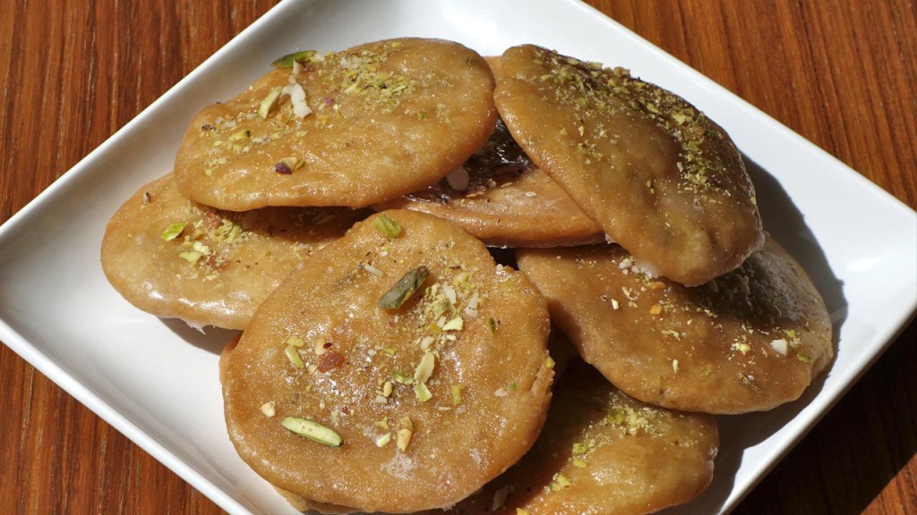 Meethi Matri (Indian Sweet Cracker)
