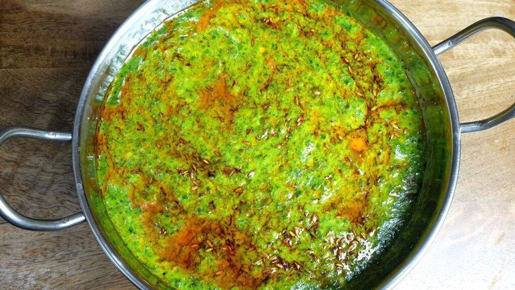 Palak (Spinach Curry) Recipe