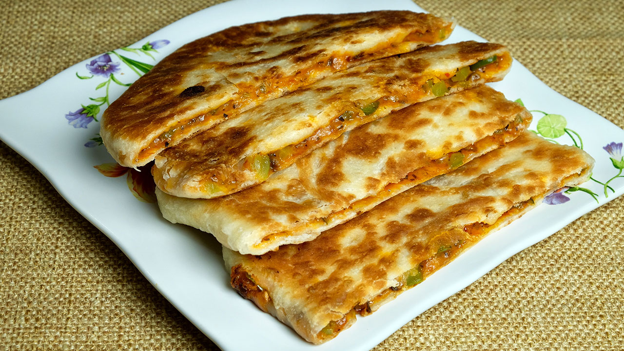 Pizza Paratha (Stuffed Vegetable Cheese Paratha)